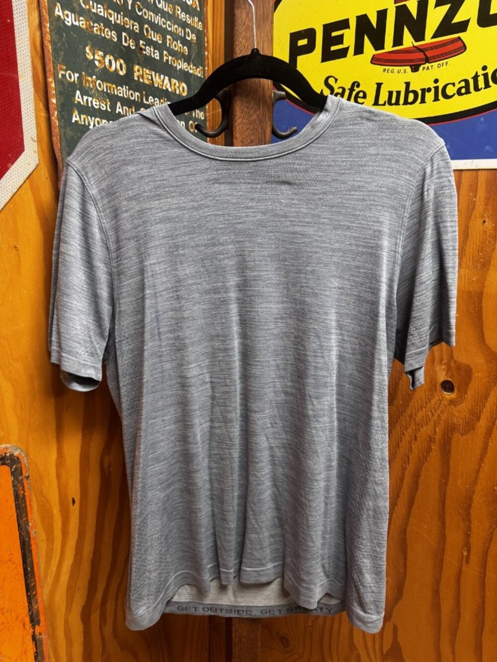 Lululemon Athletic T-Shirt Grey L